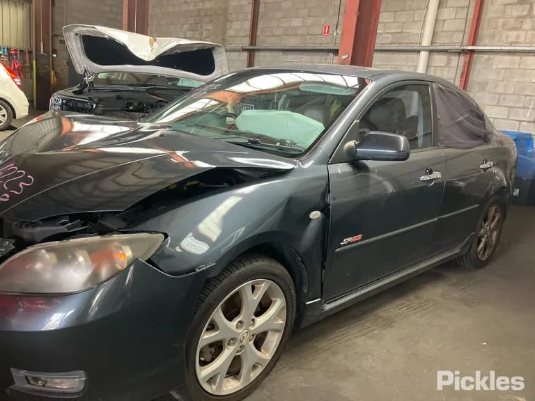 2008 Mazda 3 Used VIN JM0BK103200404691 – interior seats 2008 Mazda 3 Used VIN JM0BK103200404691 – interior seats