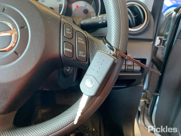 2007 Mazda 3 - VIN JM0BK10F200342267 2007 Mazda 3 VIN JM0BK10F200342267