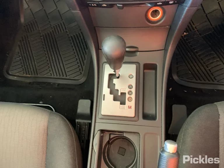 2007 Mazda 3 Used VIN JM0BK10F200342267 – dashboard 2007 Mazda 3 Used VIN JM0BK10F200342267 – dashboard