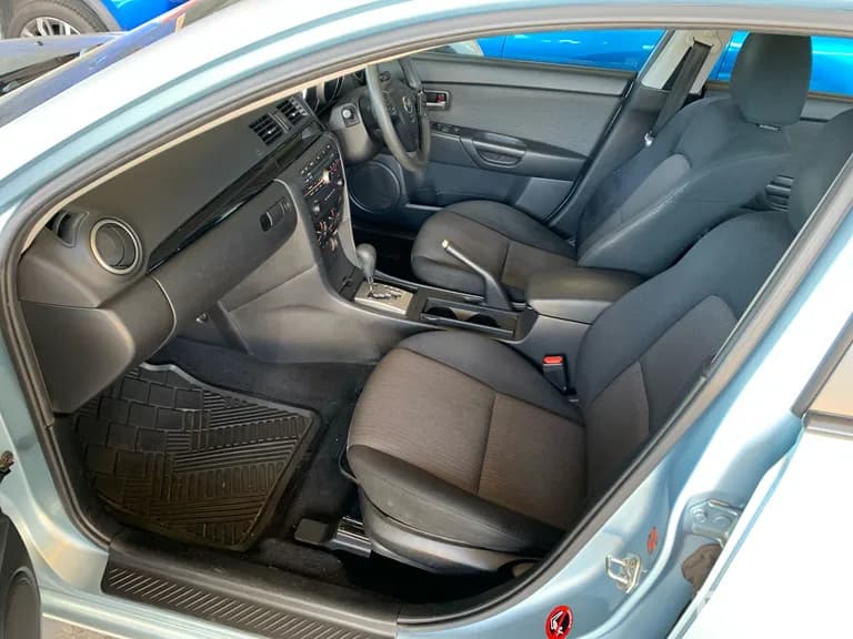 2007 Mazda 3 Used VIN JM0BK10F200342267 – photo 13 2007 Mazda 3 Used VIN JM0BK10F200342267 – photo 13