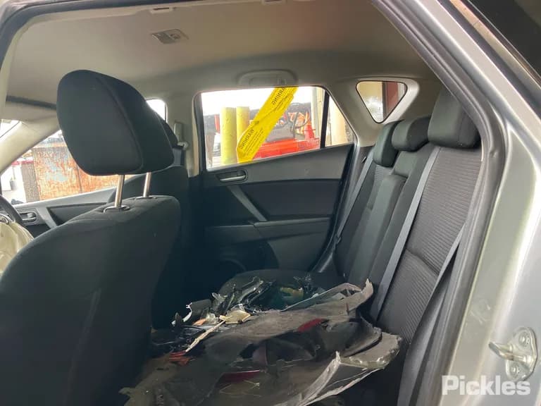 2012 Mazda 3 Used VIN JM0BL10F200334526 – interior seats 2012 Mazda 3 Used VIN JM0BL10F200334526 – interior seats
