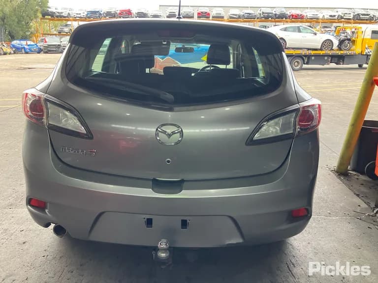 2012 Mazda 3 Used VIN JM0BL10F200334526 – engine bay 2012 Mazda 3 Used VIN JM0BL10F200334526 – engine bay