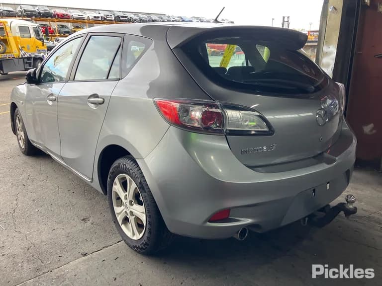 2012 Mazda 3 Used VIN JM0BL10F200334526 – undercarriage 2012 Mazda 3 Used VIN JM0BL10F200334526 – undercarriage