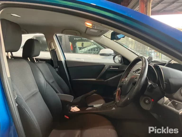 2013 Mazda 3 Used VIN JM0BL10F200414237 – dashboard 2013 Mazda 3 Used VIN JM0BL10F200414237 – dashboard