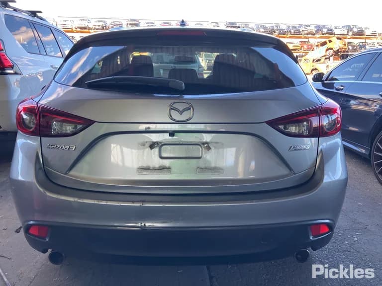2014 Mazda 3 Used VIN JM0BM547810148566 – engine bay 2014 Mazda 3 Used VIN JM0BM547810148566 – engine bay