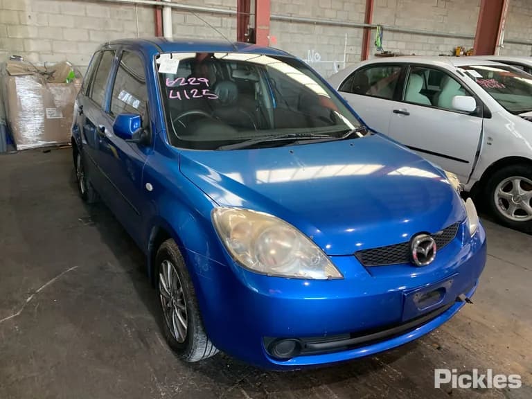 2006 Mazda 2 Used VIN JM0DY10Y270209873 – dashboard 2006 Mazda 2 Used VIN JM0DY10Y270209873 – dashboard