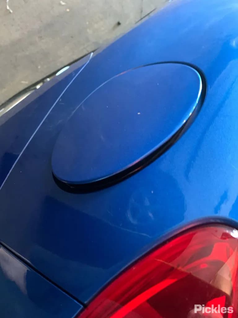 2006 Mazda 2 Used VIN JM0DY10Y270209873 – trunk area 2006 Mazda 2 Used VIN JM0DY10Y270209873 – trunk area