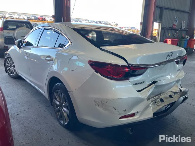 2013 Mazda 6 Used VIN JM0GJ102100127725 – trunk area 2013 Mazda 6 Used VIN JM0GJ102100127725 – trunk area