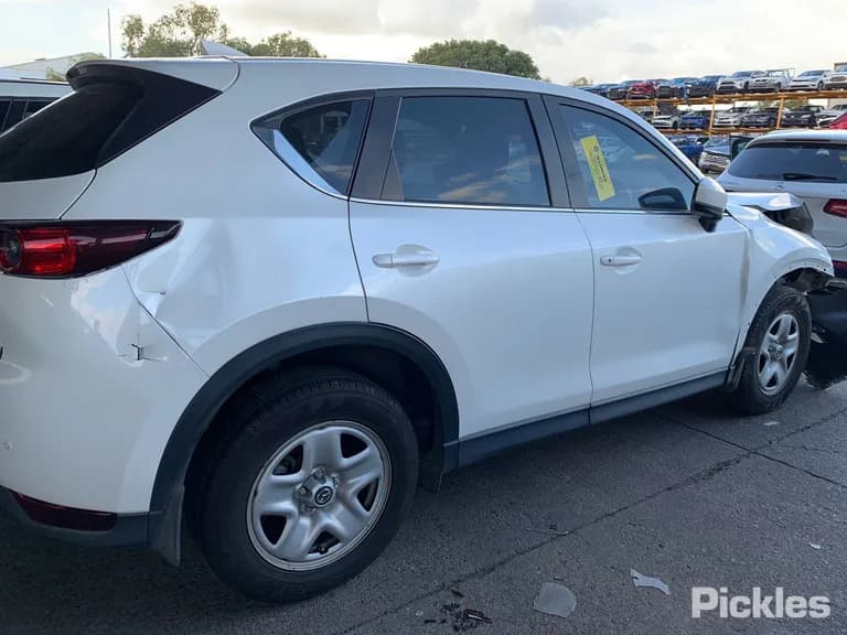 2019 Mazda CX-5 Used VIN JM0KF2W7600365365 – undercarriage 2019 Mazda CX-5 Used VIN JM0KF2W7600365365 – undercarriage