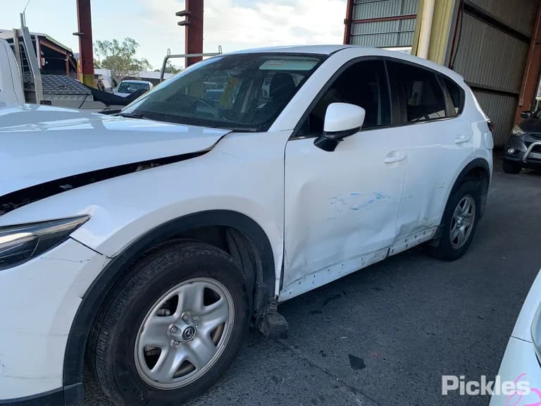 2019 Mazda CX-5 Used VIN JM0KF2W7600365365 – photo 18 2019 Mazda CX-5 Used VIN JM0KF2W7600365365 – photo 18