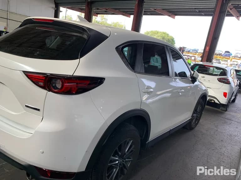 2021 Mazda CX-5 Used VIN JM0KF2W7A00667096 – undercarriage 2021 Mazda CX-5 Used VIN JM0KF2W7A00667096 – undercarriage