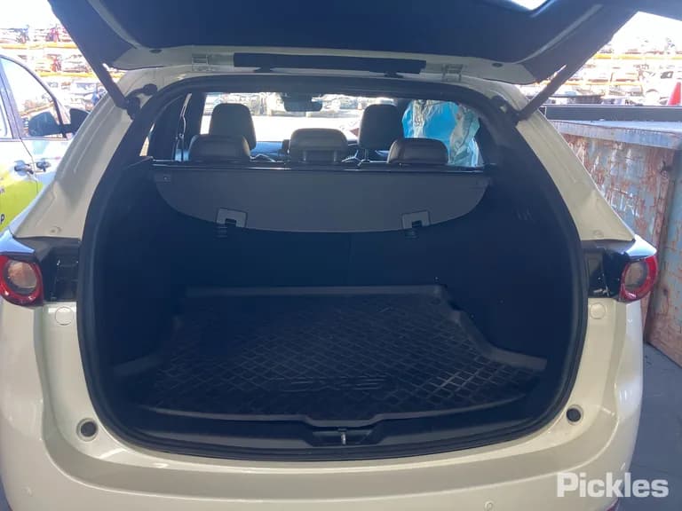 2019 Mazda CX-5 - VIN JM0KF4WLA00347053 2019 Mazda CX-5 VIN JM0KF4WLA00347053