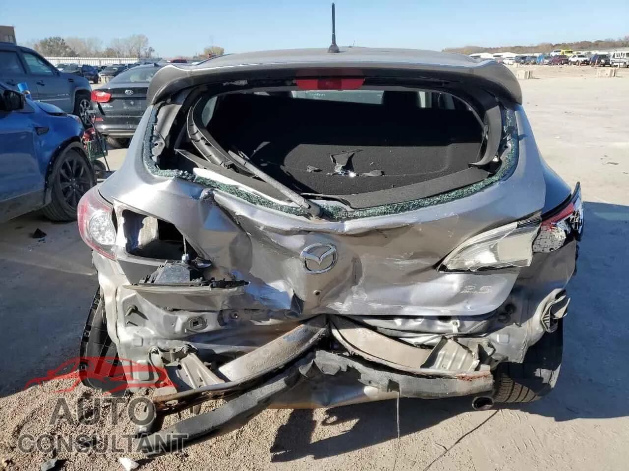 2010 MAZDA MAZDA3 Damaged VIN JM1BL1H51A1171020 – engine bay 2010 MAZDA MAZDA3 Damaged VIN JM1BL1H51A1171020 – engine bay