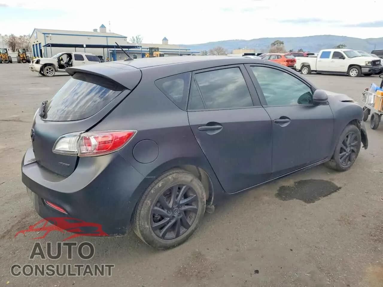 2012 MAZDA 3 Damaged VIN JM1BL1L81C1647139 – side profile 2012 MAZDA 3 Damaged VIN JM1BL1L81C1647139 – side profile