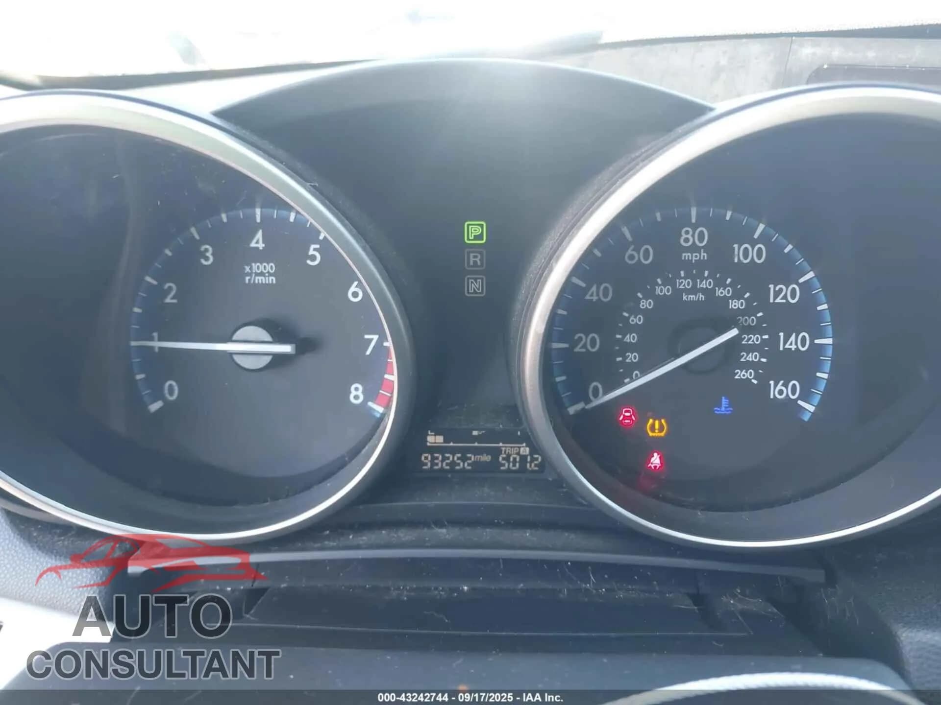 2013 MAZDA MAZDA3 Damaged VIN JM1BL1VP0D1807517 – exterior detail 2013 MAZDA MAZDA3 Damaged VIN JM1BL1VP0D1807517 – exterior detail