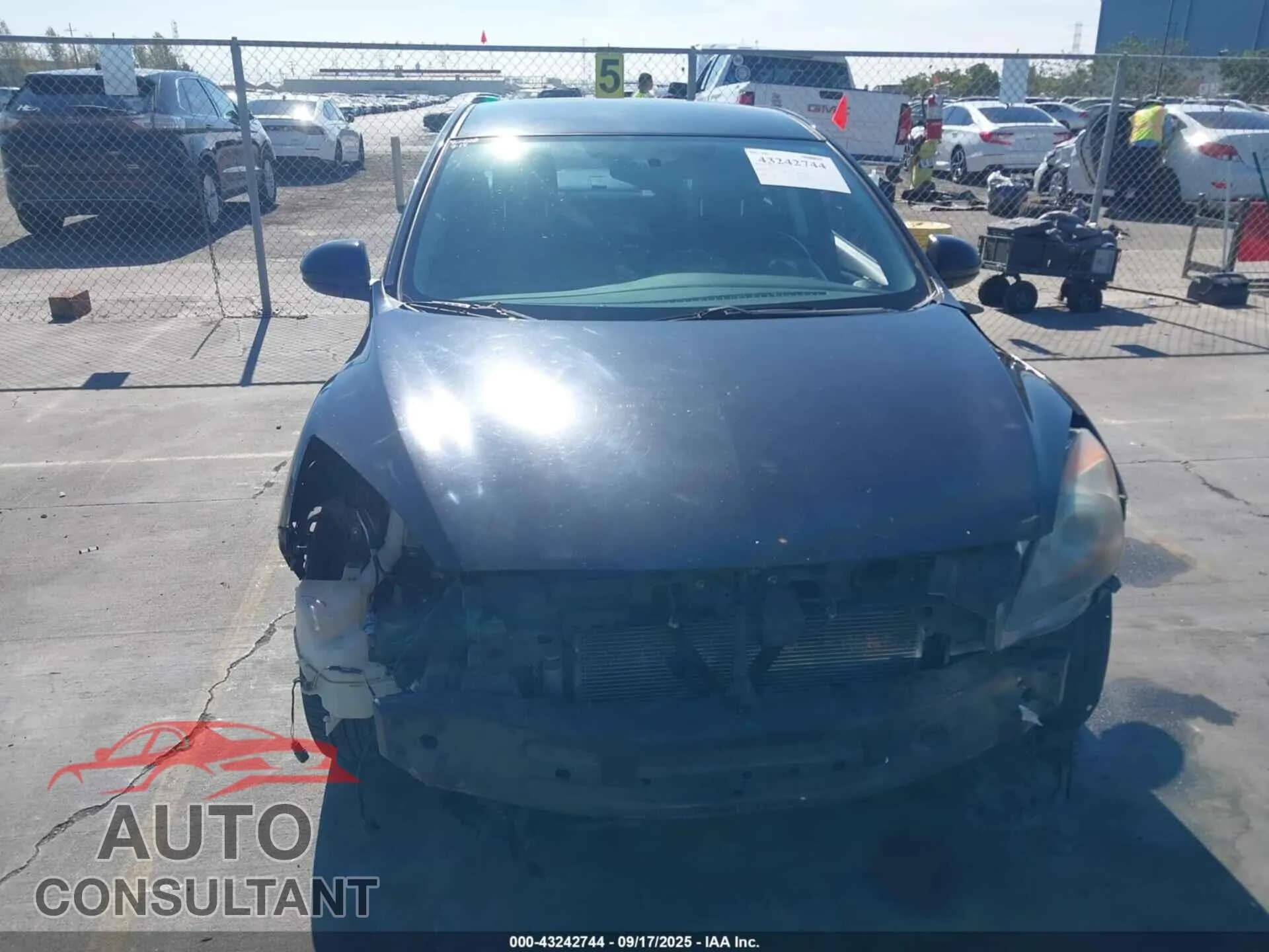 2013 MAZDA MAZDA3 Damaged VIN JM1BL1VP0D1807517 – photo 13 2013 MAZDA MAZDA3 Damaged VIN JM1BL1VP0D1807517 – photo 13