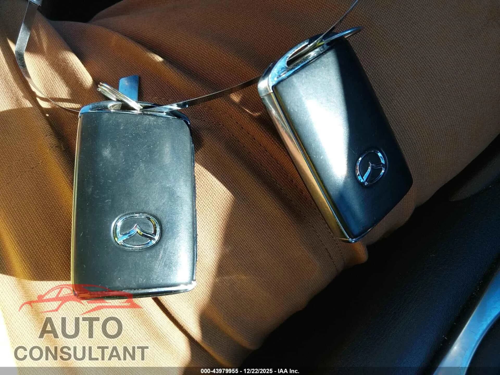 2021 MAZDA MX-5 MIATA Damaged VIN JM1NDAC78M0451093 – photo 11 2021 MAZDA MX-5 MIATA Damaged VIN JM1NDAC78M0451093 – photo 11