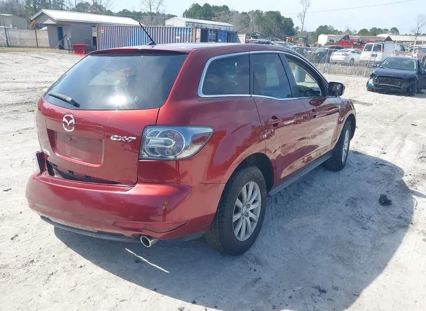 2011 MAZDA CX-7 Used VIN JM3ER2B56B0387213 – trunk area 2011 MAZDA CX-7 Used VIN JM3ER2B56B0387213 – trunk area