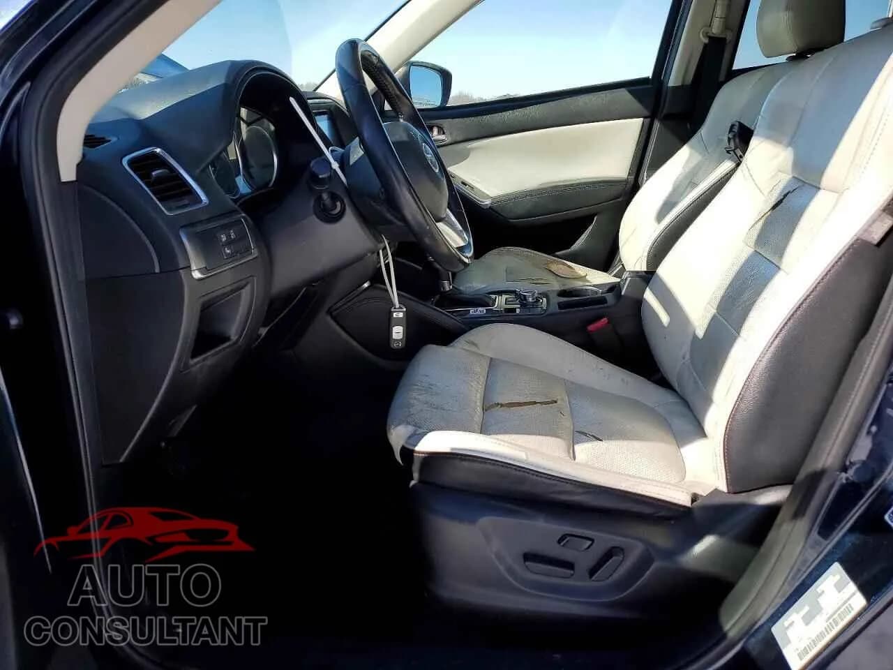 2016 MAZDA CX-5 Damaged VIN JM3KE2DY7G0734920 – exterior detail 2016 MAZDA CX-5 Damaged VIN JM3KE2DY7G0734920 – exterior detail