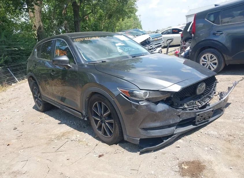 2018 MAZDA CX-5 Used VIN JM3KFBCM4J0435274 – exterior detail 2018 MAZDA CX-5 Used VIN JM3KFBCM4J0435274 – exterior detail