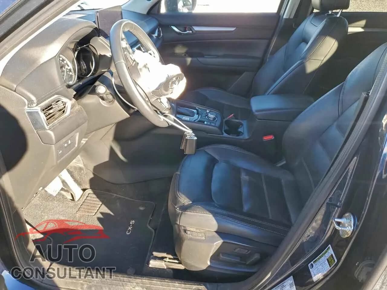 2021 MAZDA CX-5 Damaged VIN JM3KFBCM7M1335037 – exterior detail 2021 MAZDA CX-5 Damaged VIN JM3KFBCM7M1335037 – exterior detail