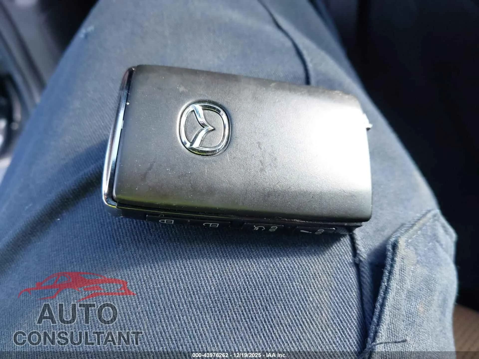 2025 MAZDA CX-70 Damaged VIN JM3KJEHC9S1107005 – photo 11 2025 MAZDA CX-70 Damaged VIN JM3KJEHC9S1107005 – photo 11