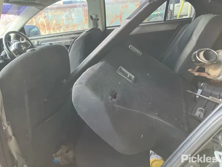 2009 Mitsubishi Lancer Used VIN JMFLMCX4A9U000438 – engine bay 2009 Mitsubishi Lancer Used VIN JMFLMCX4A9U000438 – engine bay