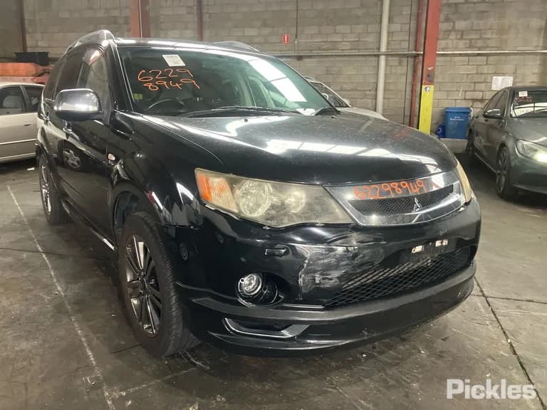 2009 Mitsubishi Outlander Used VIN JMFXLCW6W9Z000786 – photo 24 2009 Mitsubishi Outlander Used VIN JMFXLCW6W9Z000786 – photo 24