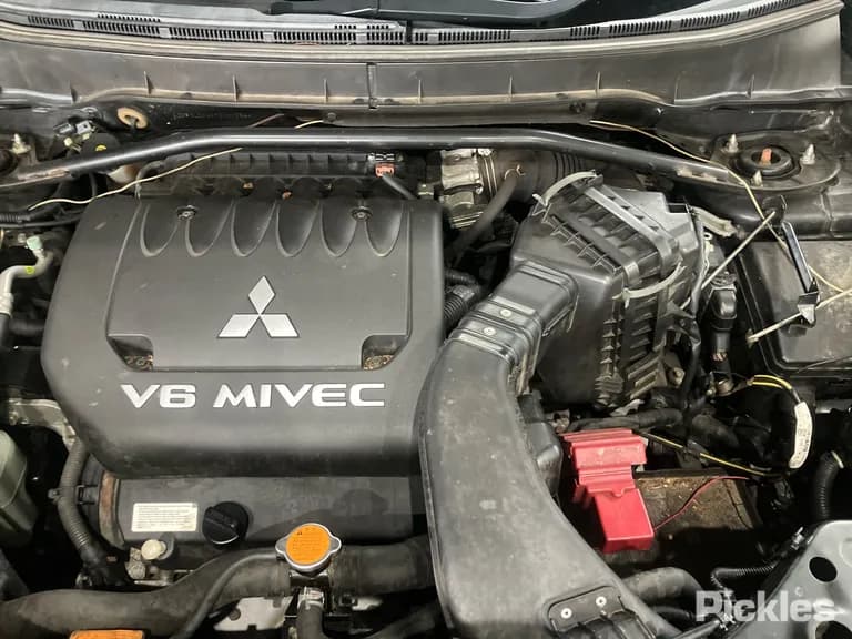 2009 Mitsubishi Outlander Used VIN JMFXLCW6W9Z000786 – photo 26 2009 Mitsubishi Outlander Used VIN JMFXLCW6W9Z000786 – photo 26