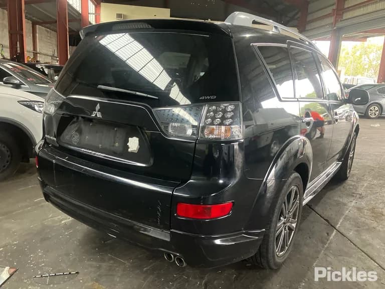 2009 Mitsubishi Outlander Used VIN JMFXLCW6W9Z000786 – photo 27 2009 Mitsubishi Outlander Used VIN JMFXLCW6W9Z000786 – photo 27