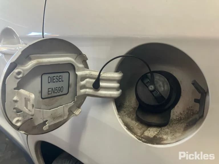 2014 Mitsubishi ASX - VIN JMFXLGA8WEZ000279 2014 Mitsubishi ASX VIN JMFXLGA8WEZ000279