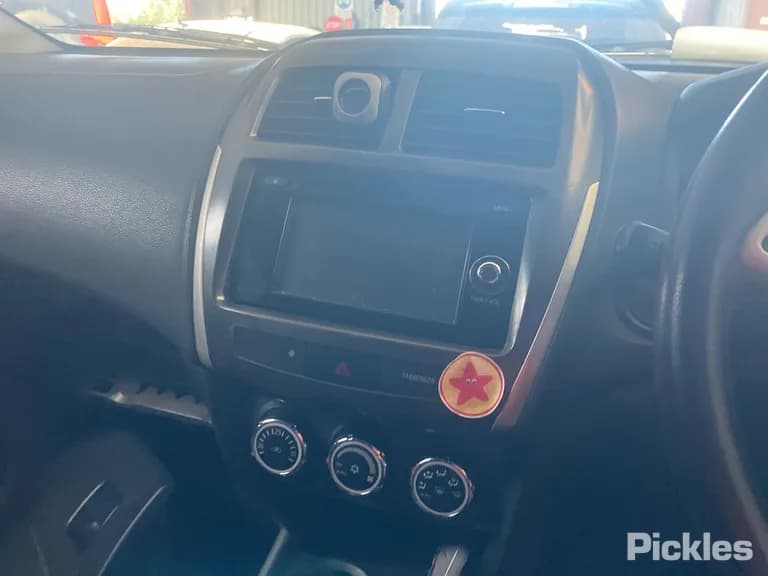 2014 Mitsubishi ASX Used VIN JMFXLGA8WEZ000279 – photo 20 2014 Mitsubishi ASX Used VIN JMFXLGA8WEZ000279 – photo 20