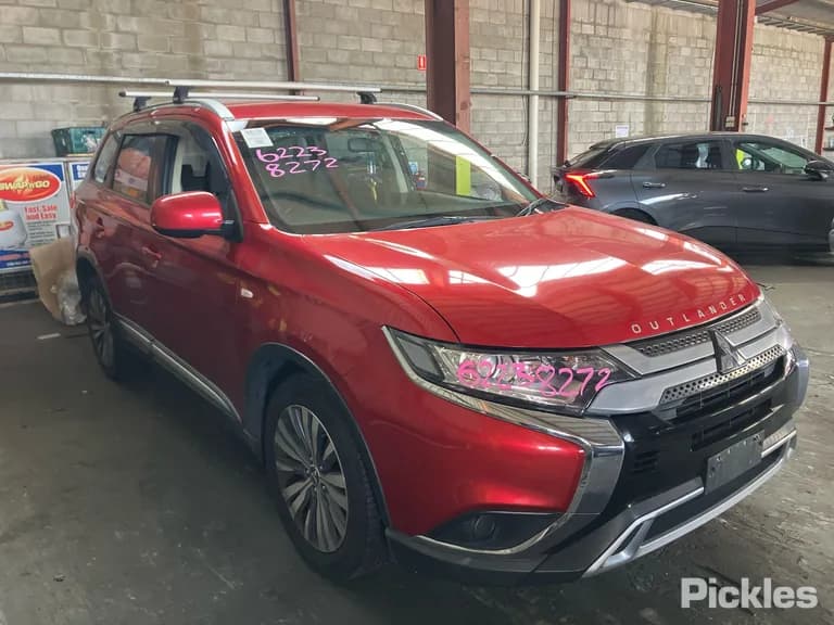 2018 Mitsubishi Outlander Used VIN JMFXTGF8WKZ001591 – photo 18 2018 Mitsubishi Outlander Used VIN JMFXTGF8WKZ001591 – photo 18