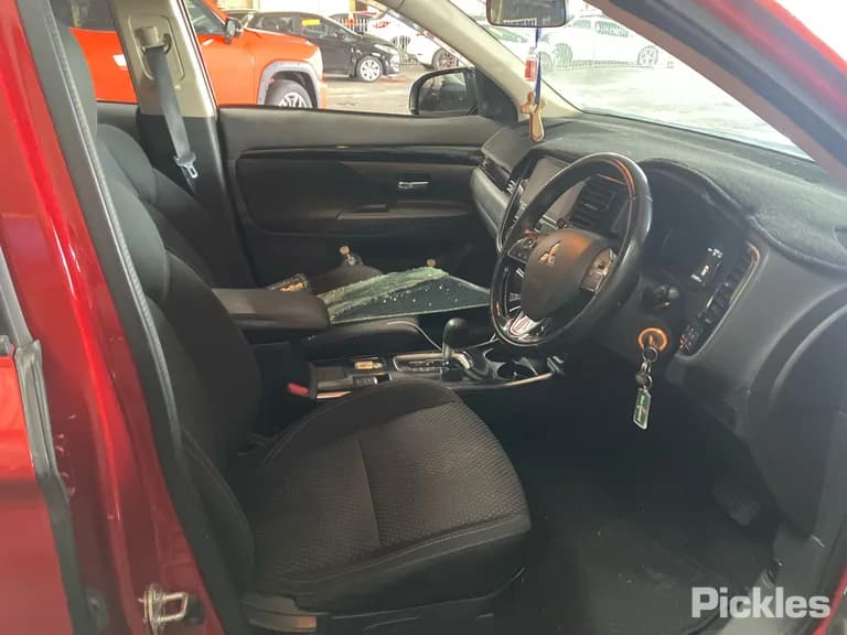 2018 Mitsubishi Outlander Used VIN JMFXTGF8WKZ001591 – photo 24 2018 Mitsubishi Outlander Used VIN JMFXTGF8WKZ001591 – photo 24