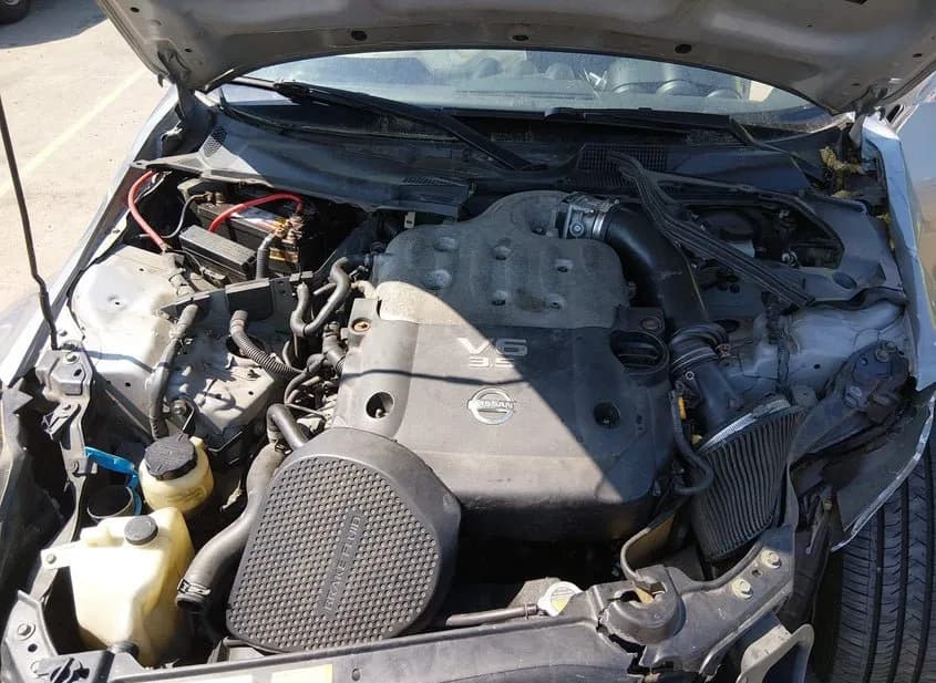 2006 NISSAN 350Z Used VIN JN1AZ34D76M306058 – engine bay 2006 NISSAN 350Z Used VIN JN1AZ34D76M306058 – engine bay