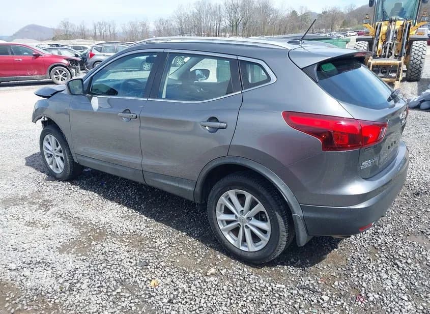 2017 NISSAN Rogue Sport Used VIN JN1BJ1CR4HW130901 – interior seats 2017 NISSAN Rogue Sport Used VIN JN1BJ1CR4HW130901 – interior seats