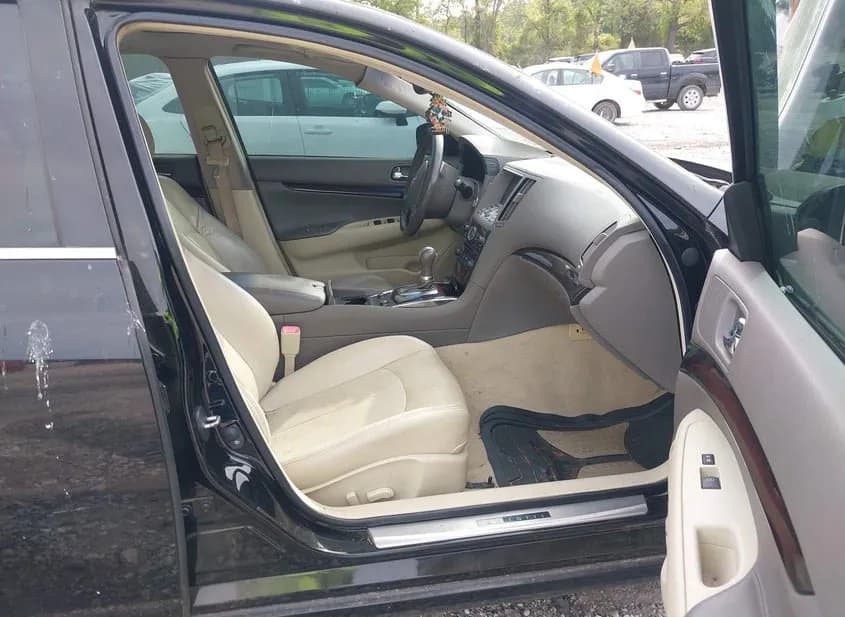 2012 INFINITI G37 Used VIN JN1CV6APXCM627799 – side profile 2012 INFINITI G37 Used VIN JN1CV6APXCM627799 – side profile