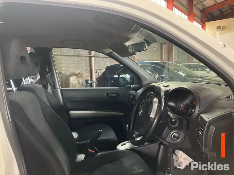 2013 Nissan X-Trail Used VIN JN1TANT31A0211190 – undercarriage 2013 Nissan X-Trail Used VIN JN1TANT31A0211190 – undercarriage