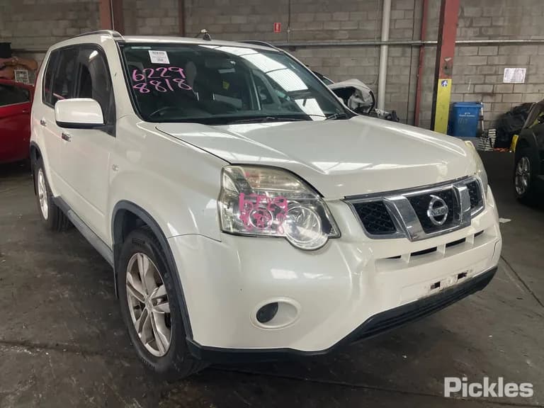 2013 Nissan X-Trail Used VIN JN1TANT31A0211190 – trunk area 2013 Nissan X-Trail Used VIN JN1TANT31A0211190 – trunk area