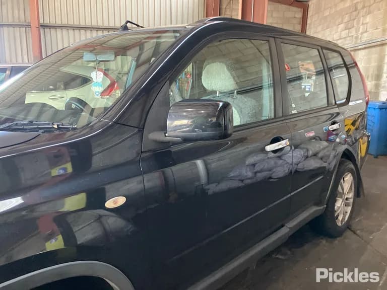 2013 Nissan X-Trail Used VIN JN1TBAT31A0104791 – undercarriage 2013 Nissan X-Trail Used VIN JN1TBAT31A0104791 – undercarriage
