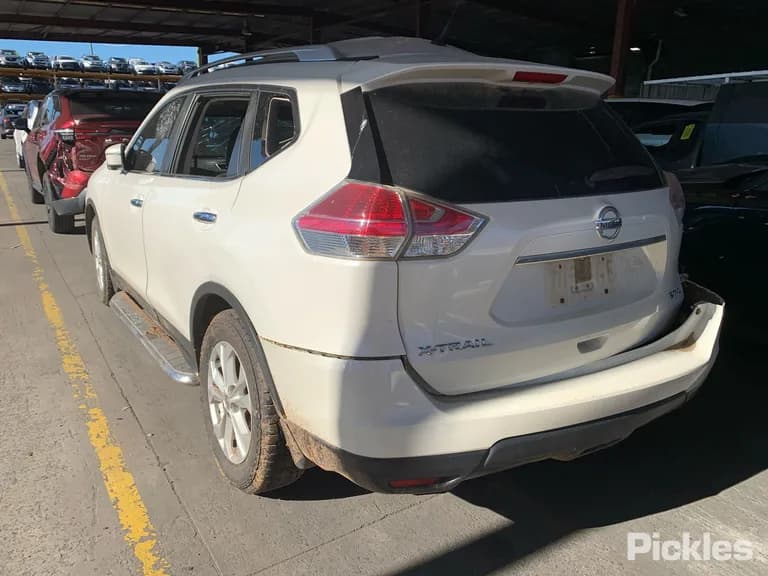 2016 Nissan X-Trail Used VIN JN1TBAT32A0009557 – trunk area 2016 Nissan X-Trail Used VIN JN1TBAT32A0009557 – trunk area