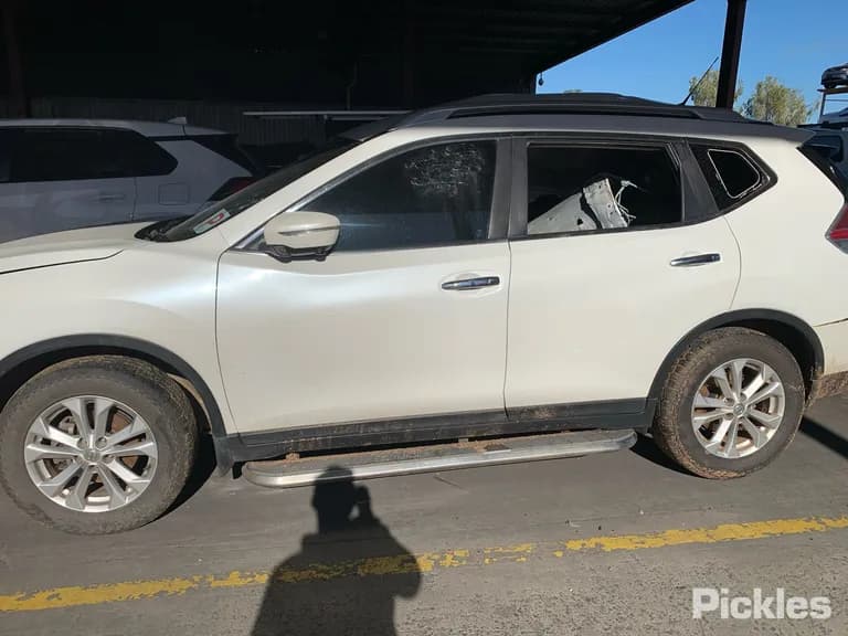 2016 Nissan X-Trail Used VIN JN1TBAT32A0009557 – photo 19 2016 Nissan X-Trail Used VIN JN1TBAT32A0009557 – photo 19