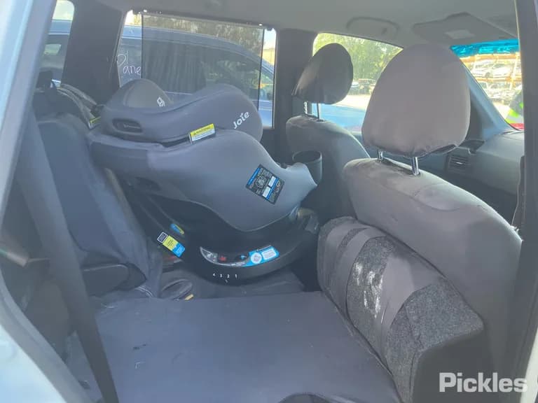2010 Nissan X-Trail Used VIN JN1TCNT31A0100283 – rear exterior 2010 Nissan X-Trail Used VIN JN1TCNT31A0100283 – rear exterior