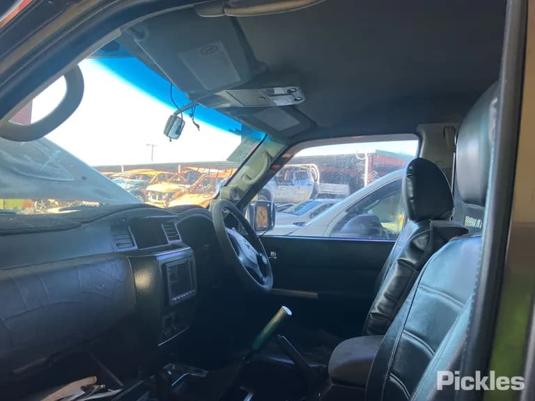 2005 Nissan Patrol Used VIN JN1TESY61A0373057 – photo 13 2005 Nissan Patrol Used VIN JN1TESY61A0373057 – photo 13