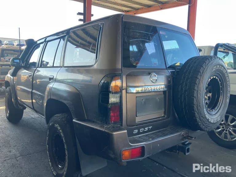 2005 Nissan Patrol Used VIN JN1TESY61A0373057 – photo 22 2005 Nissan Patrol Used VIN JN1TESY61A0373057 – photo 22