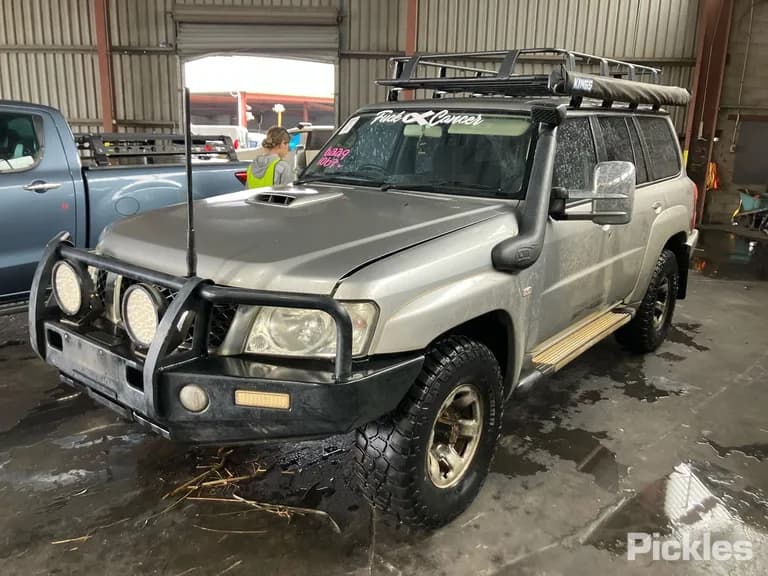 2013 Nissan Patrol Used VIN JN1TESY61A0422674 – photo 17 2013 Nissan Patrol Used VIN JN1TESY61A0422674 – photo 17