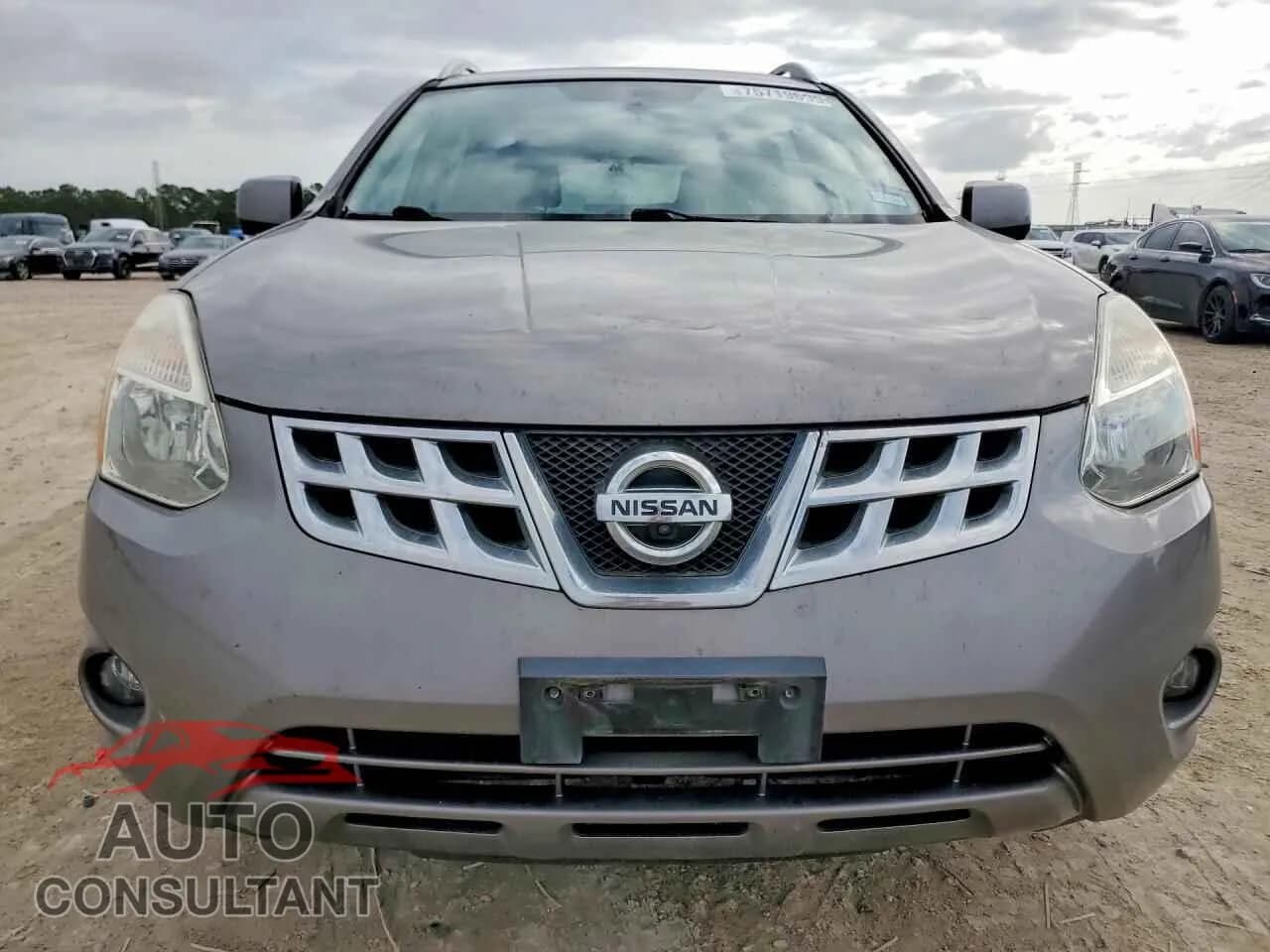 2013 NISSAN ROGUE Damaged VIN JN8AS5MT2DW506307 – interior seats 2013 NISSAN ROGUE Damaged VIN JN8AS5MT2DW506307 – interior seats
