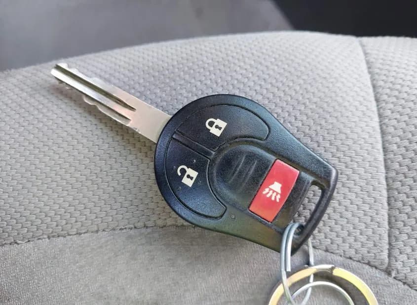 2014 NISSAN Rogue Select Used VIN JN8AS5MT7EW620787 – interior seats 2014 NISSAN Rogue Select Used VIN JN8AS5MT7EW620787 – interior seats