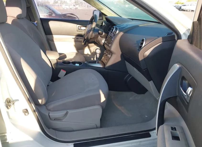 2014 NISSAN Rogue Select Used VIN JN8AS5MT7EW620787 – engine bay 2014 NISSAN Rogue Select Used VIN JN8AS5MT7EW620787 – engine bay