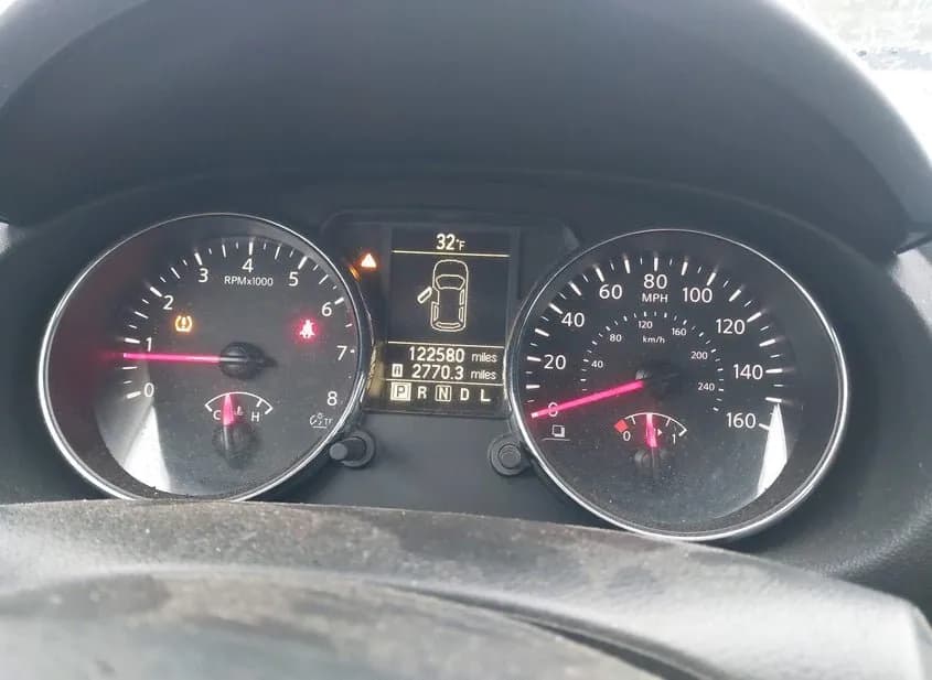 2015 NISSAN Rogue Used VIN JN8AS5MV2FW770289 – exterior detail 2015 NISSAN Rogue Used VIN JN8AS5MV2FW770289 – exterior detail